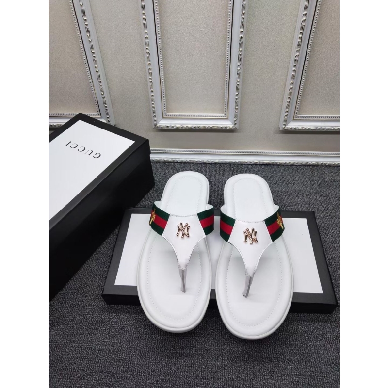 G*u*i slippers